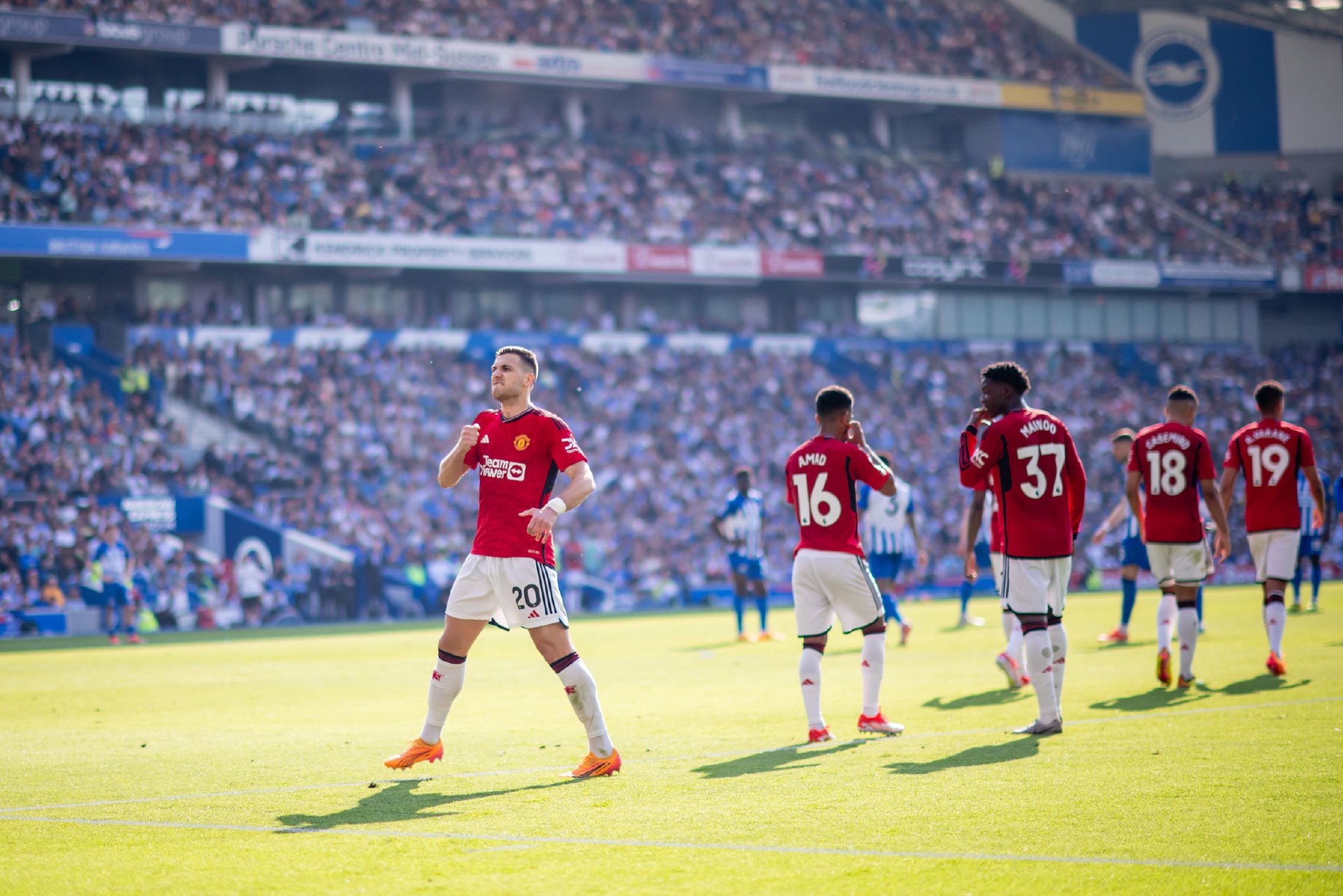 而租借与此 而租借与此